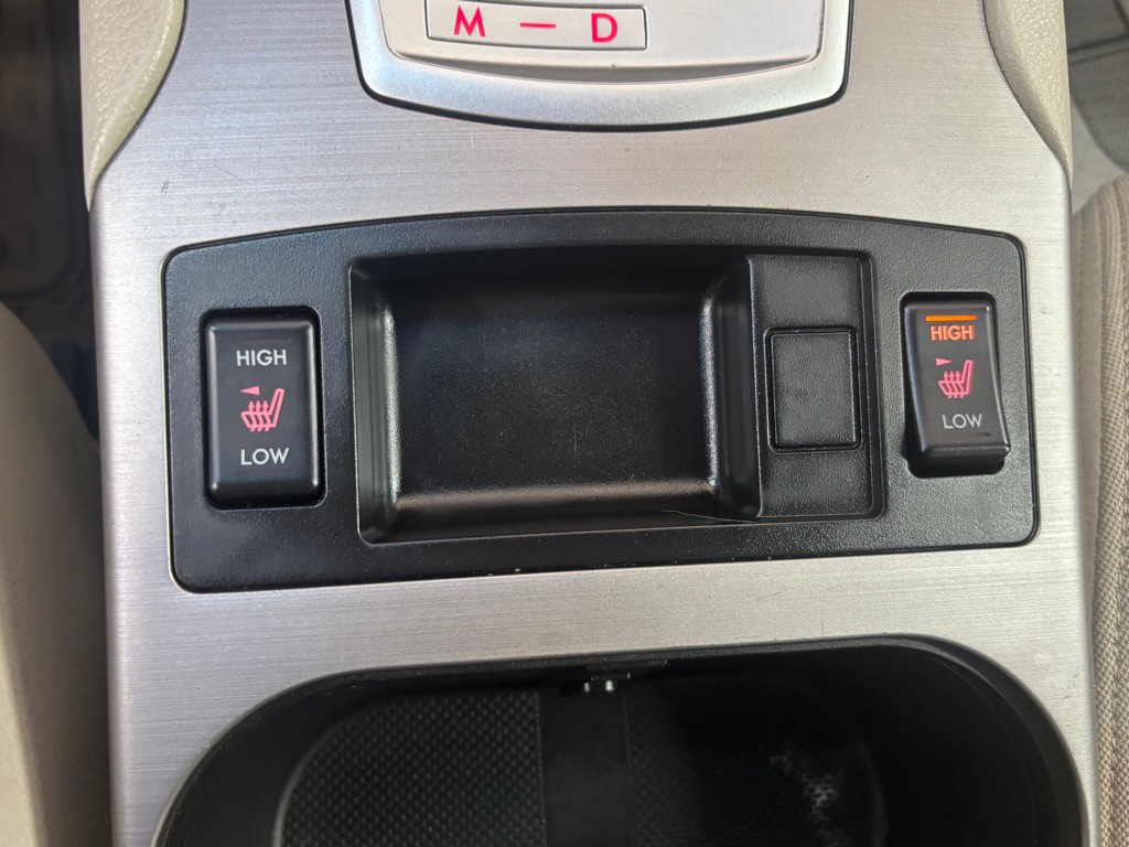 2014 Subaru Outback Image 17