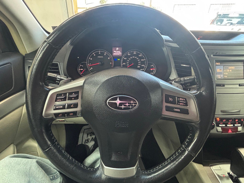 2014 Subaru Outback Image 22