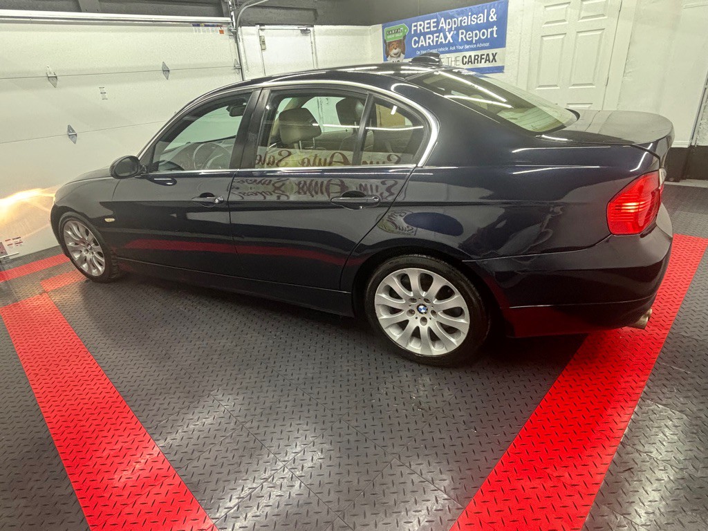 2006 BMW 3 Series Image 2