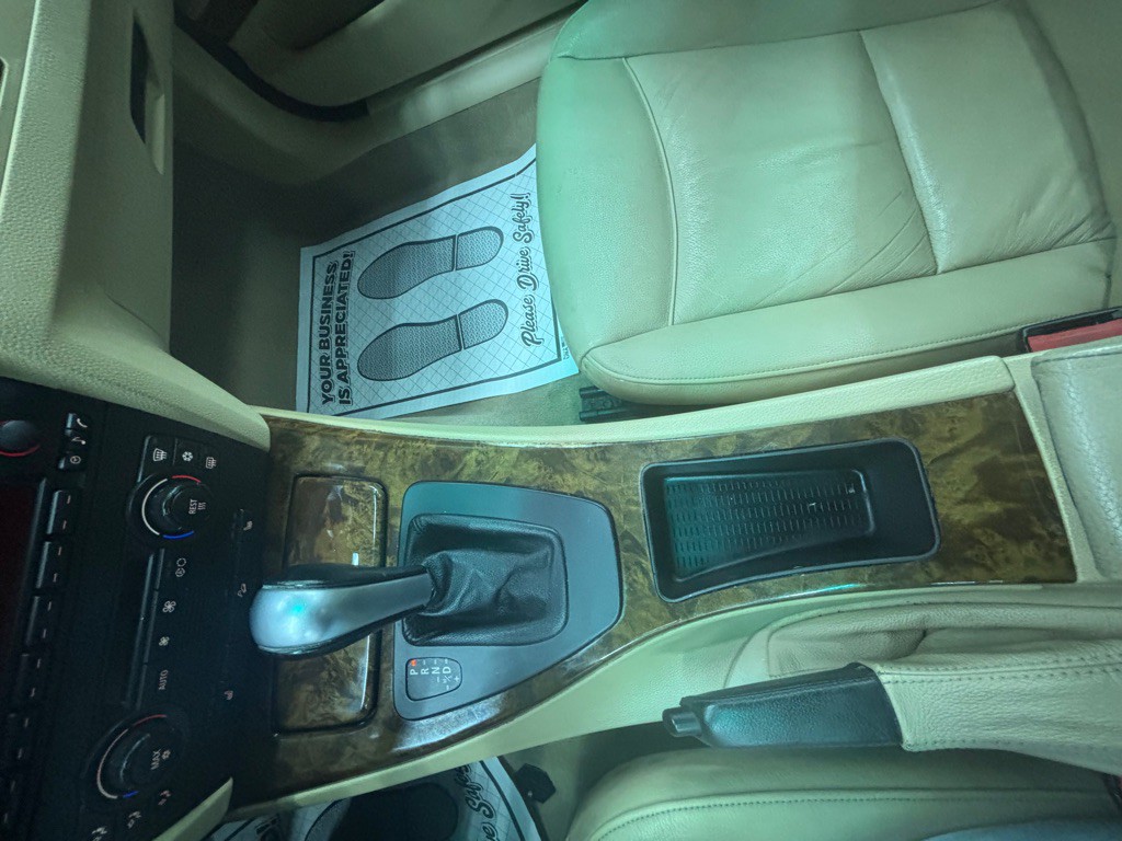 2006 BMW 3 Series Image 16