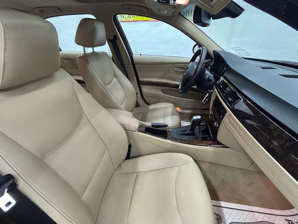 2008 BMW 3 Series Image 11
