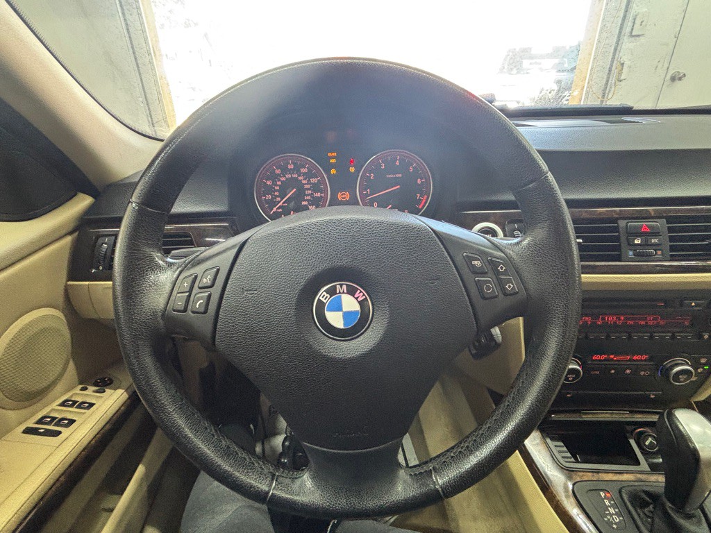 2008 BMW 3 Series Image 9