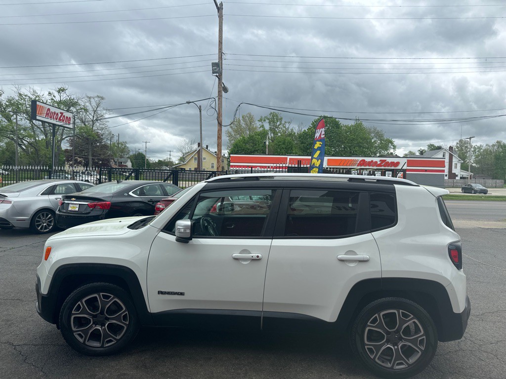 2015 Jeep Renegade Image 4