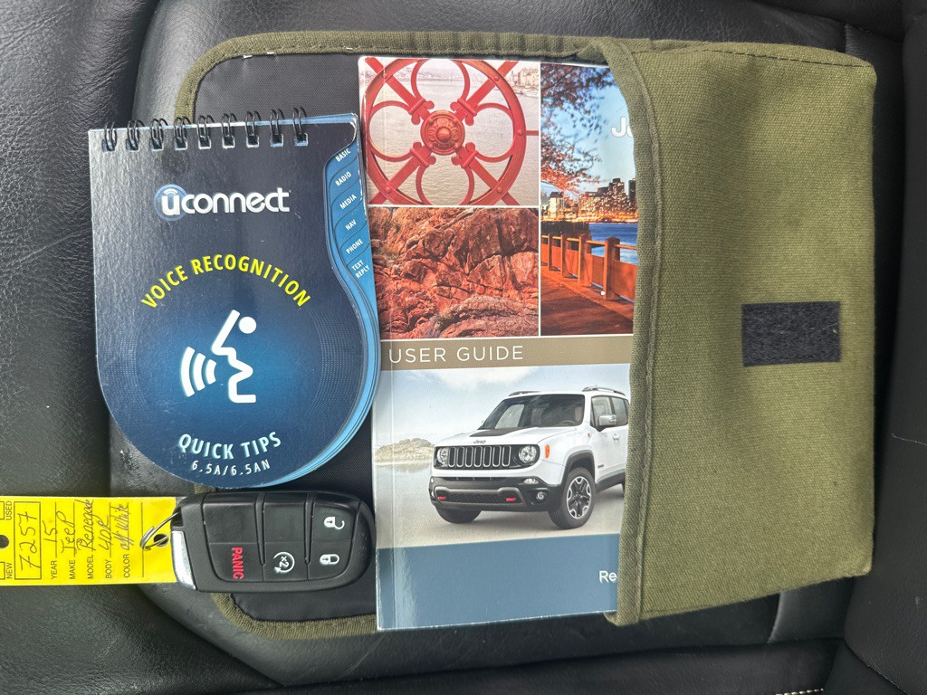 2015 Jeep Renegade Image 9