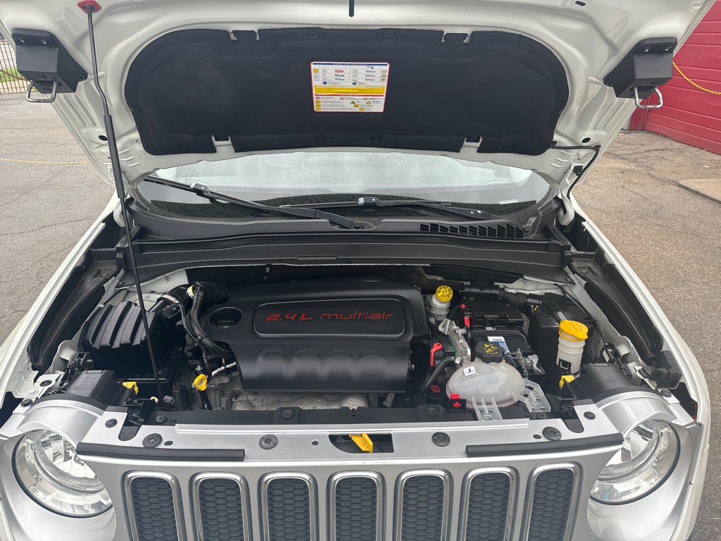 2015 Jeep Renegade Image 12