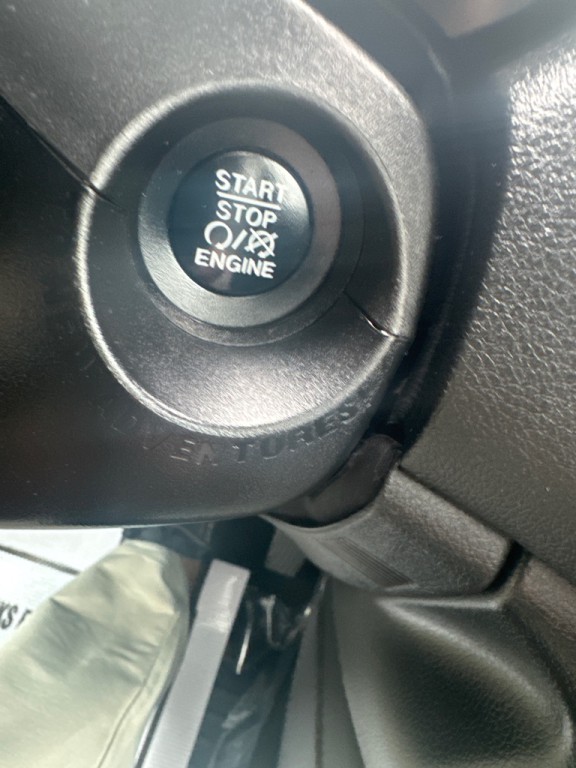 2015 Jeep Renegade Image 15