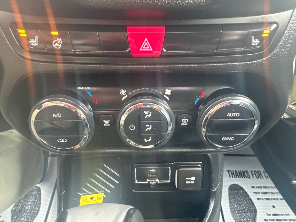 2015 Jeep Renegade Image 17