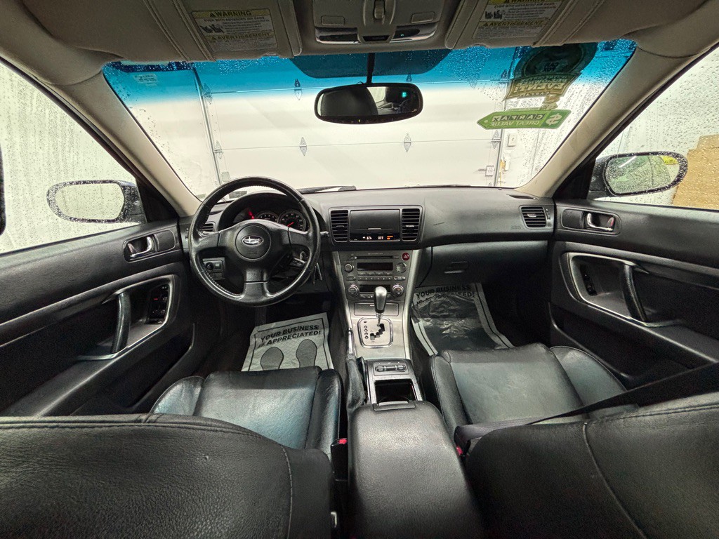 2005 Subaru Outback Image 8