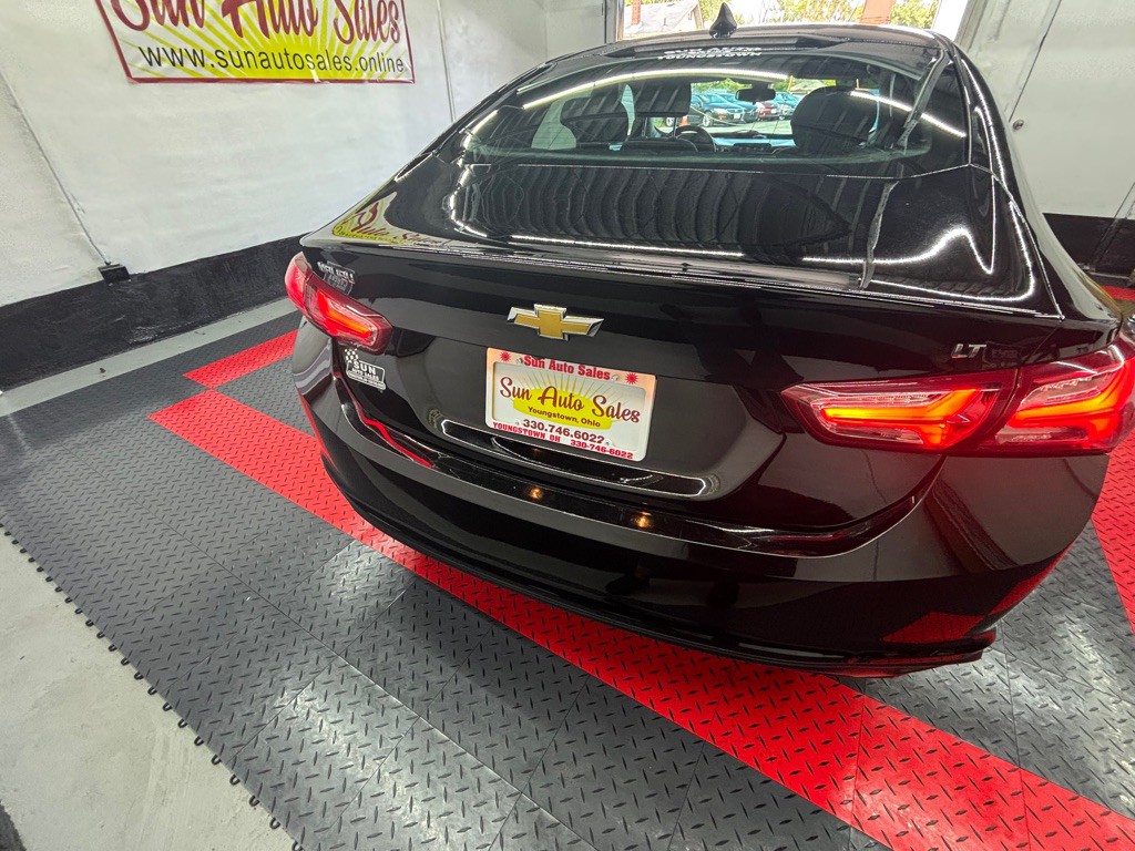 2020 Chevrolet Malibu Image 2