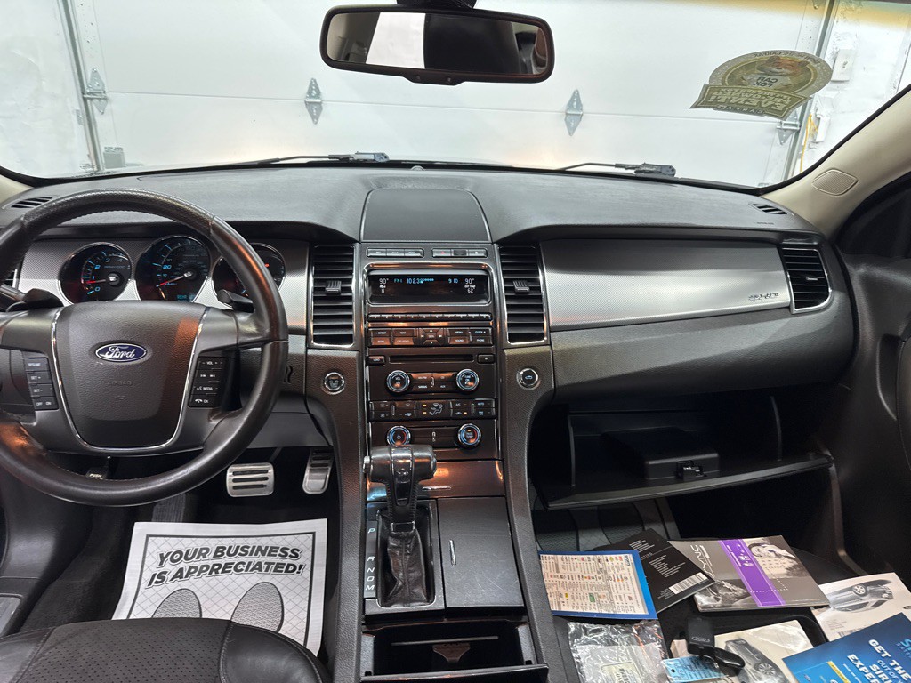 2010 Ford Taurus Image 13