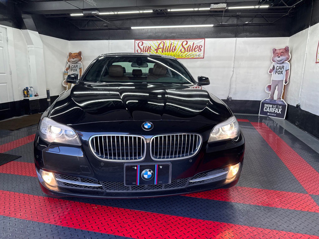 2011 BMW 5 Series Image 7