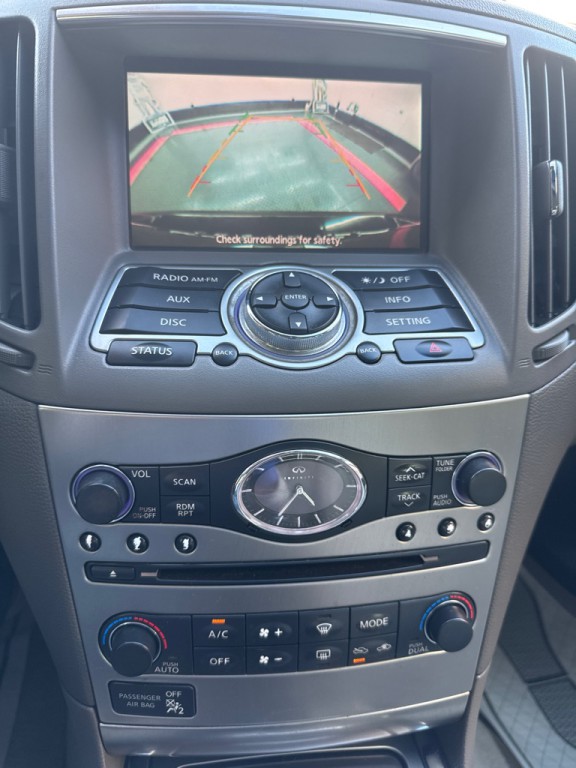 2012 INFINITI G25 Image 19