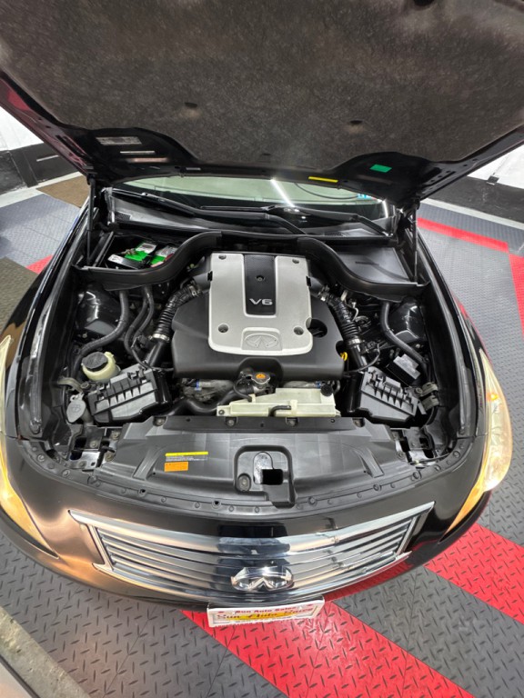 2012 INFINITI G25 Image 11