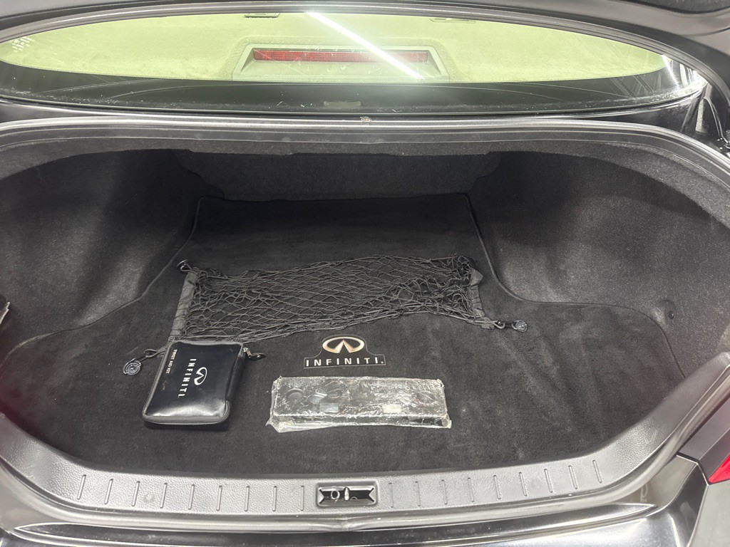 2012 INFINITI G25 Image 12