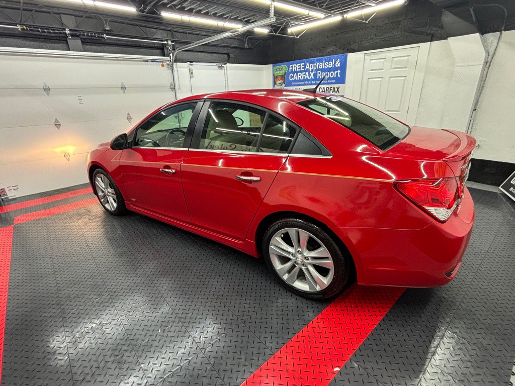 2013 Chevrolet Cruze Image 4