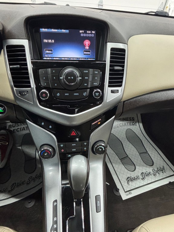 2013 Chevrolet Cruze Image 13