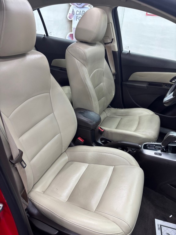 2013 Chevrolet Cruze Image 18