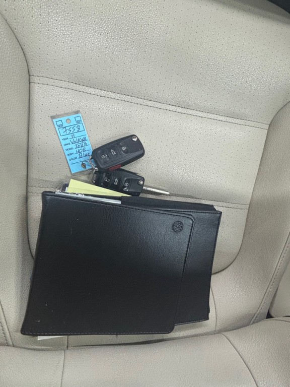 2011 Volkswagen Jetta Image 17