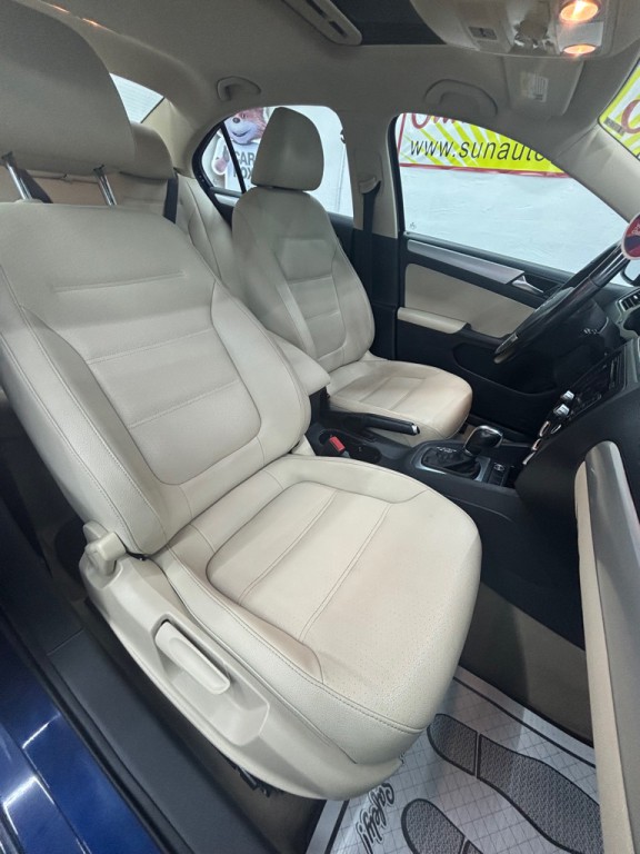 2011 Volkswagen Jetta Image 21