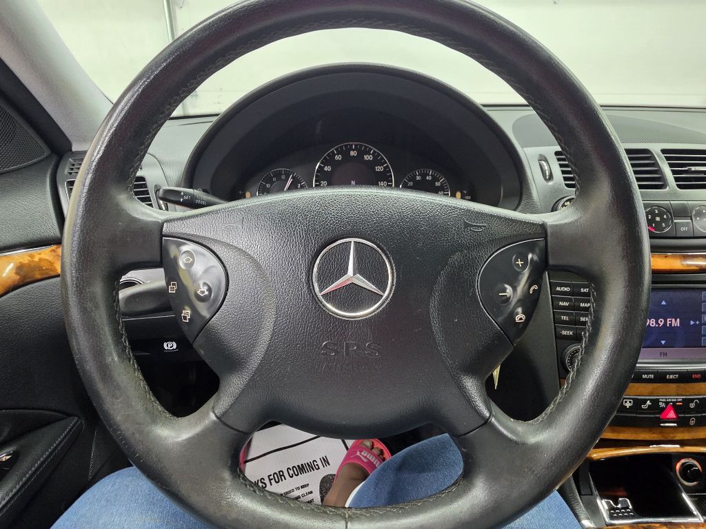 2006 Mercedes-Benz E-Class Image 3