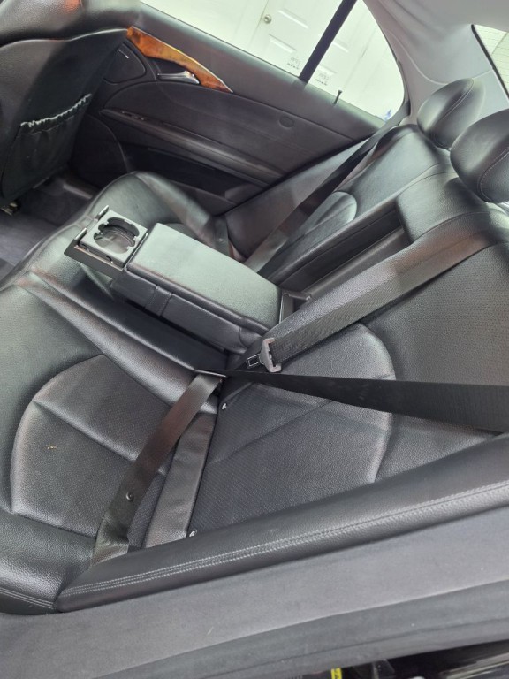 2006 Mercedes-Benz E-Class Image 8