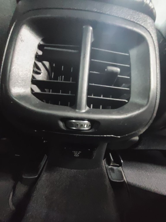 2018 Jeep Cherokee Image 9