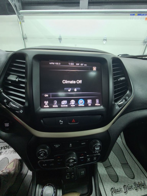 2018 Jeep Cherokee Image 11