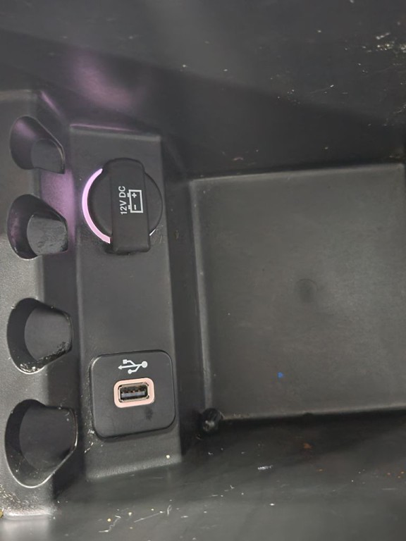 2018 Jeep Cherokee Image 21