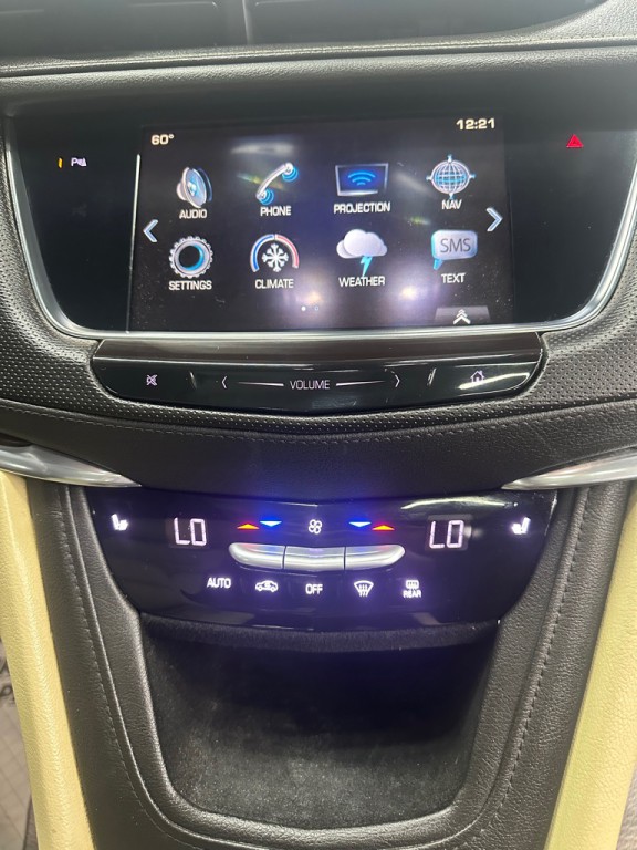 2017 Cadillac XT5 Image 4