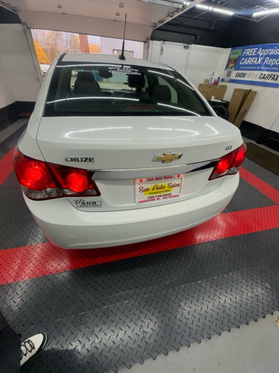 2012 Chevrolet Cruze Image 4