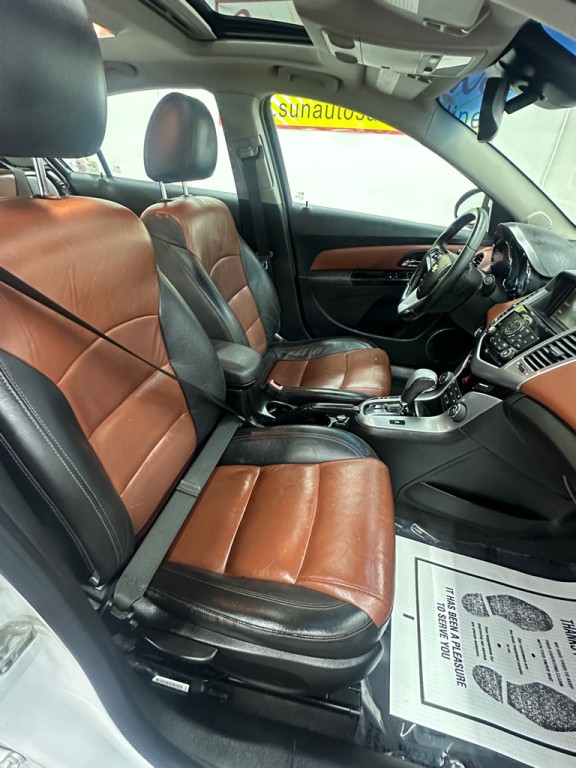 2012 Chevrolet Cruze Image 10