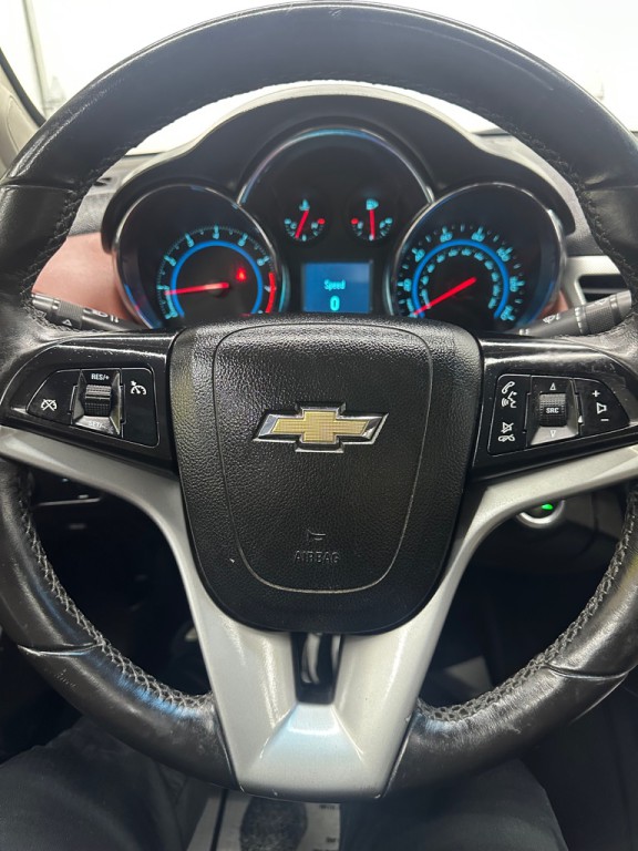 2012 Chevrolet Cruze Image 11