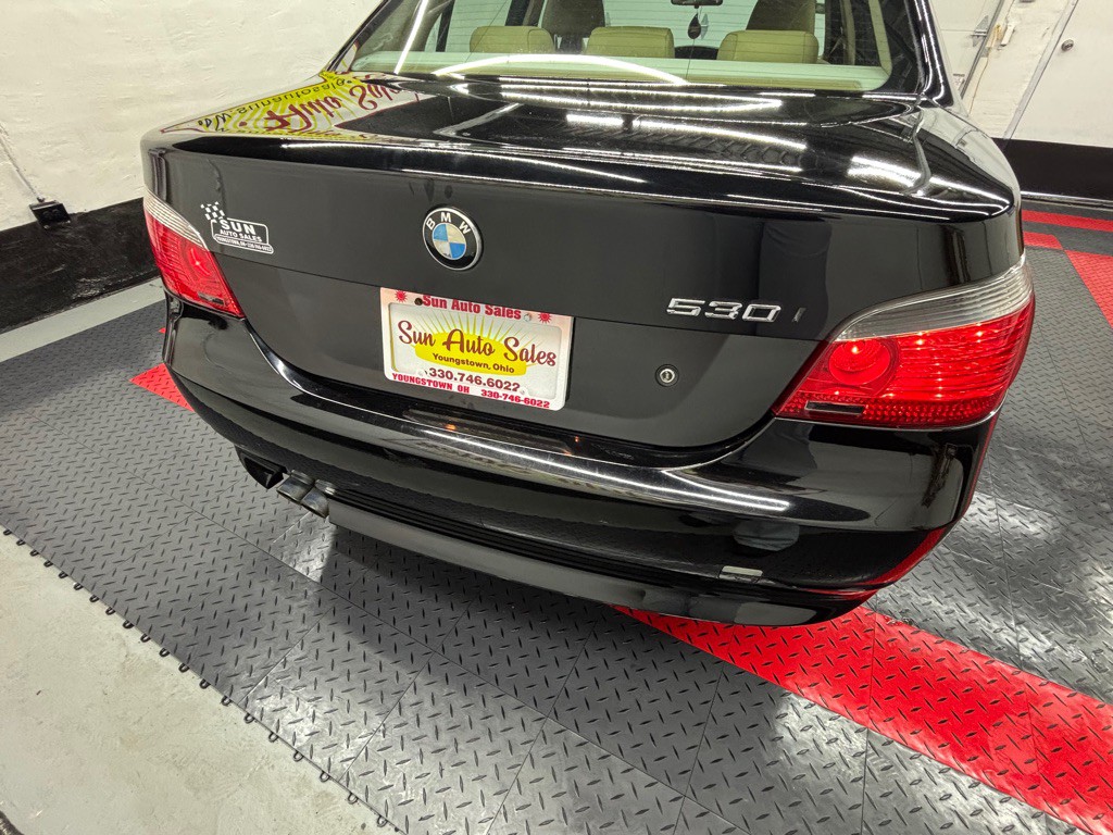 2004 BMW 5 Series Image 9