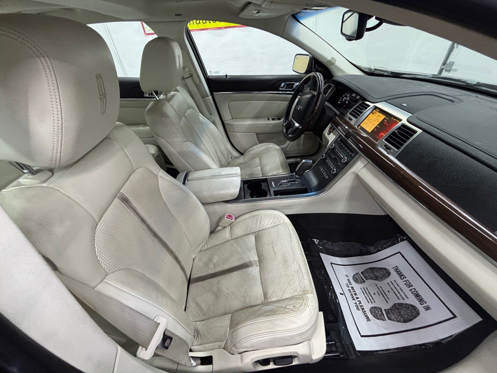 2009 Lincoln MKS Image 8