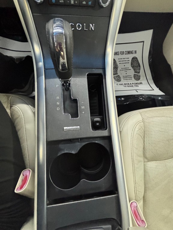 2009 Lincoln MKS Image 14