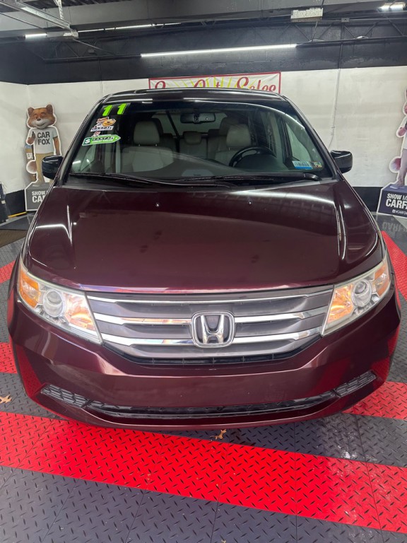 2011 Honda Odyssey Image 1