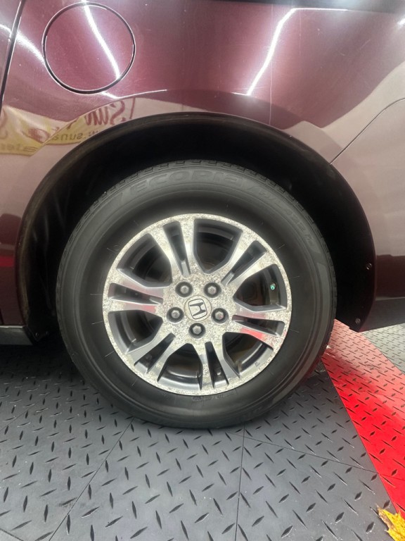 2011 Honda Odyssey Image 3