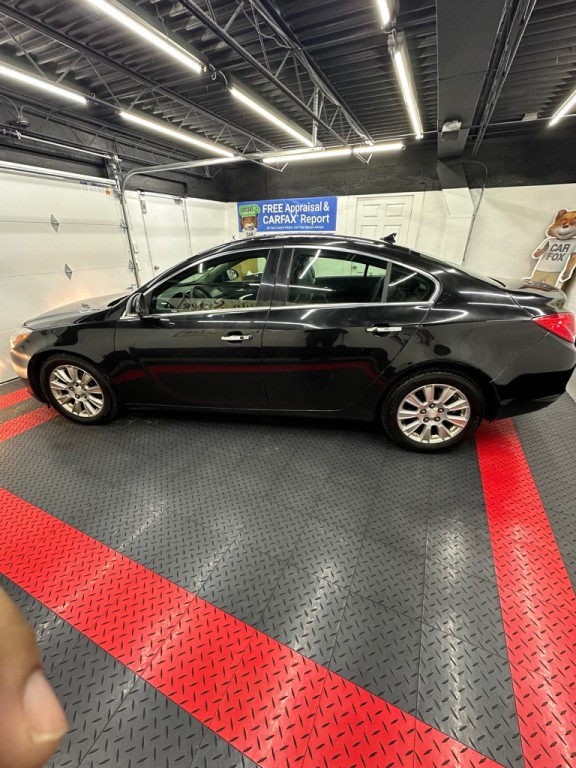 2012 Buick Regal Image 16