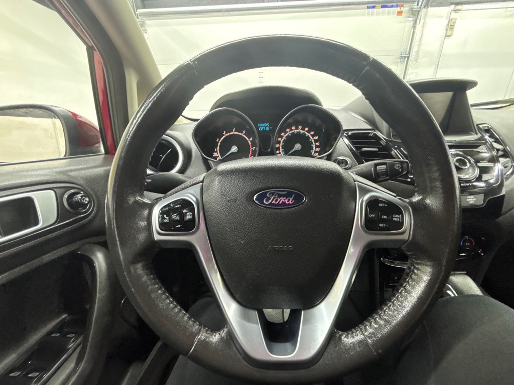 2014 Ford Fiesta Image 12