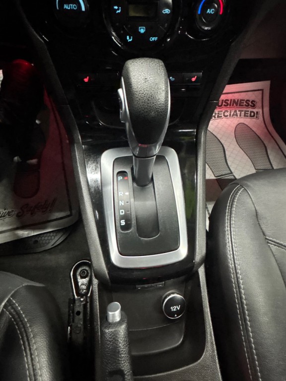 2014 Ford Fiesta Image 16