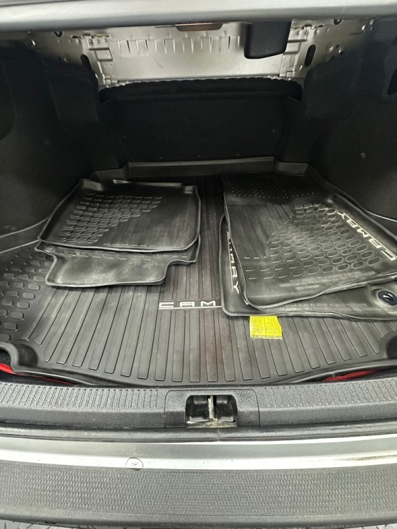 2020 Toyota Camry Image 8