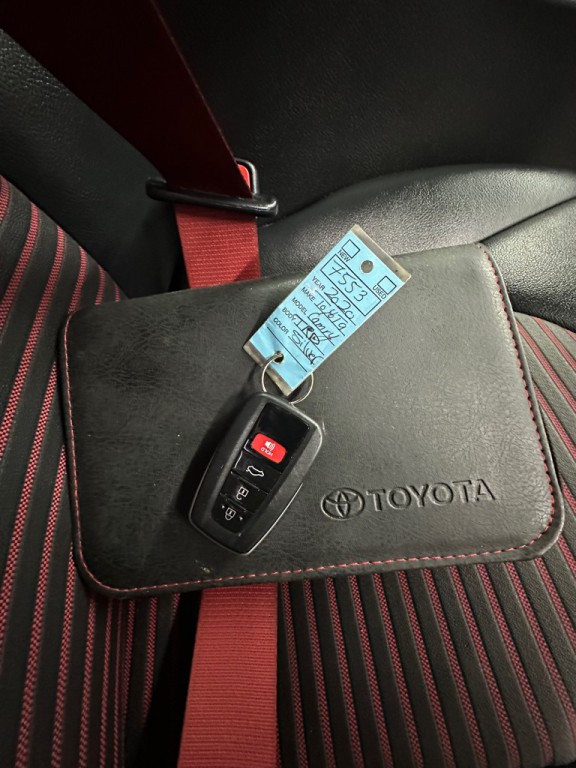 2020 Toyota Camry Image 19