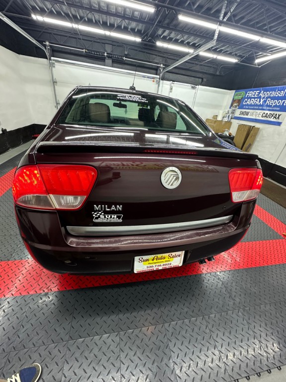 2011 Mercury Milan Image 8