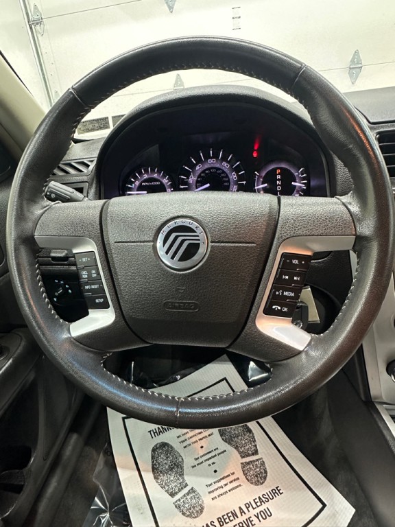 2011 Mercury Milan Image 15