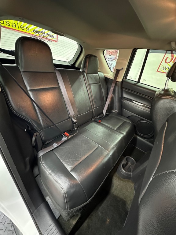 2017 Jeep Compass Image 9