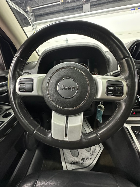 2017 Jeep Compass Image 13