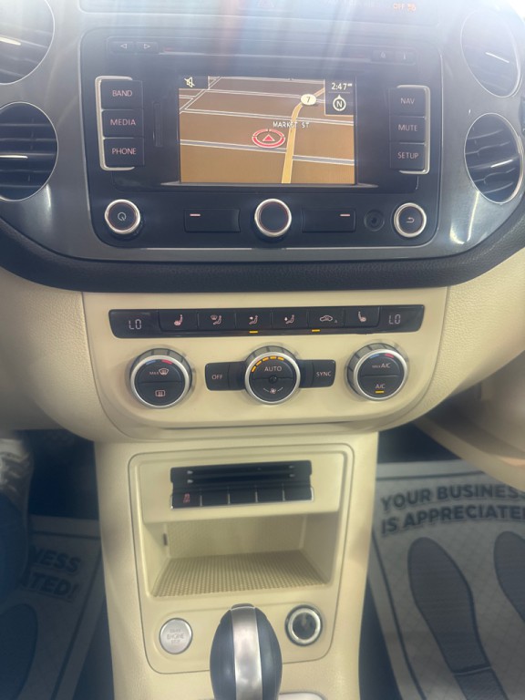 2014 Volkswagen Tiguan Image 17