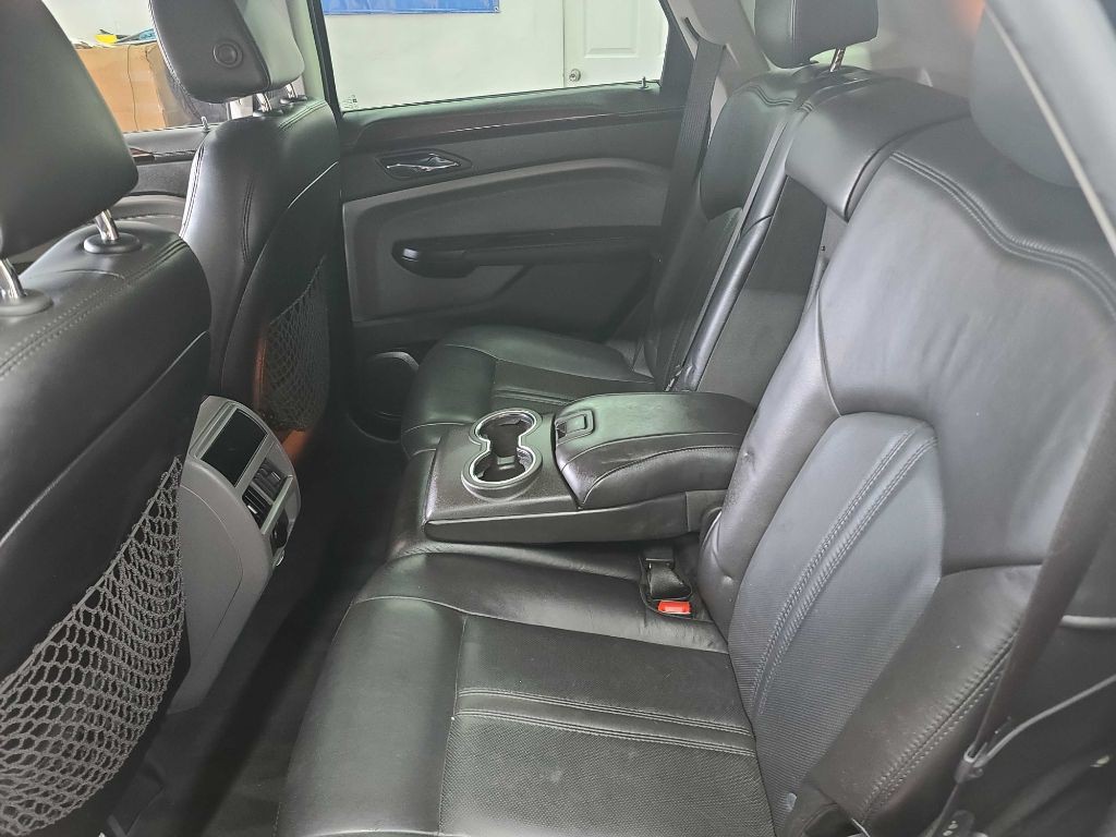 2010 Cadillac SRX Image 10