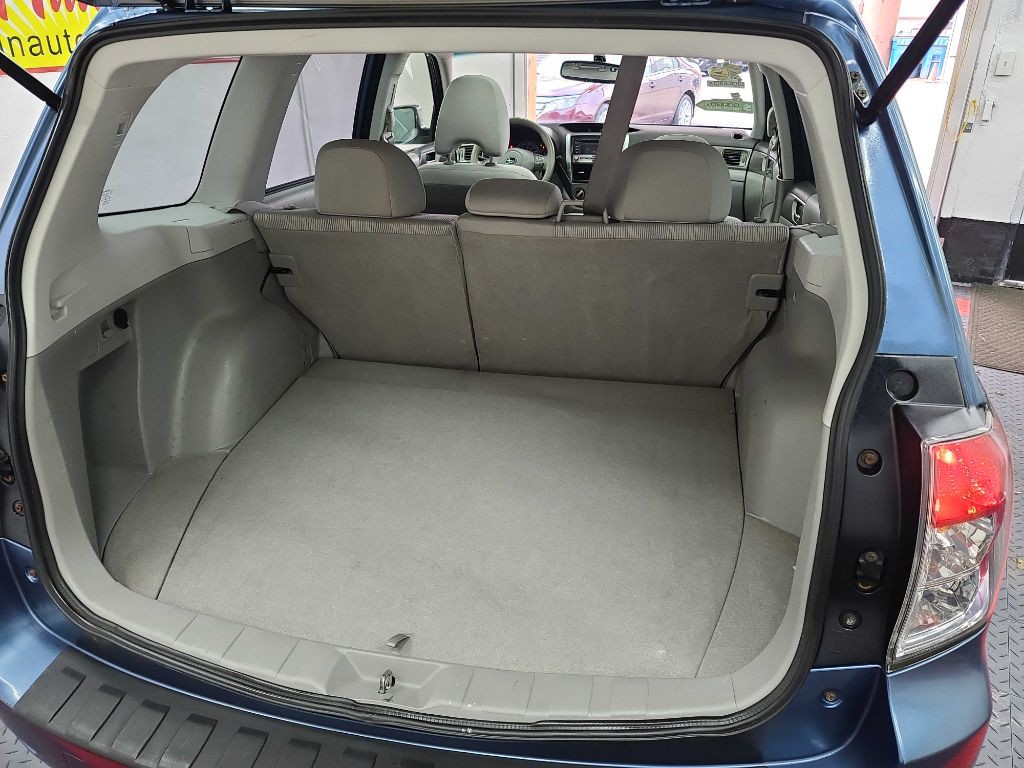 2010 Subaru Forester Image 5