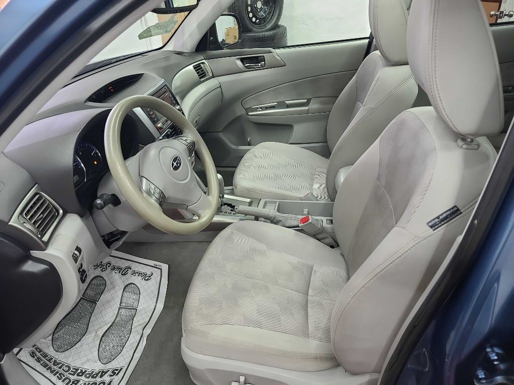 2010 Subaru Forester Image 6